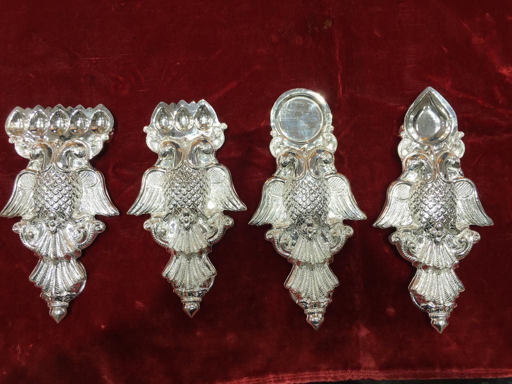 Silver Arati with single three and five tongues